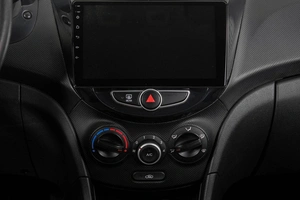 Седан Hyundai Solaris 2012 года, 699000 рублей, Кемерово