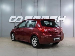 Хетчбэк Nissan Tiida 2013 года, 699000 рублей, Воронеж