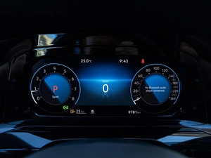 Хетчбэк Volkswagen Golf 2024 года, 3460000 рублей, Волгоград