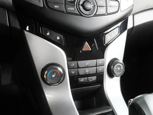 Седан Chevrolet Cruze 2013 года, 777000 рублей, Воронеж