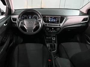 Седан Hyundai Solaris 2018 года, 1399000 рублей, Аксай