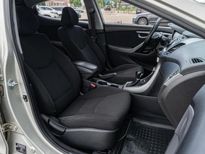 Седан Hyundai Elantra 2015 года, 1260000 рублей, Краснодар
