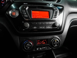 Седан Kia Rio 2013 года, 849000 рублей, Воронеж