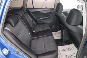 Универсал Toyota Corolla Fielder 2011 года, 1029000 рублей, Красноярск