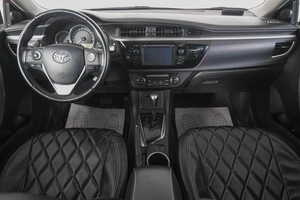 Седан Toyota Corolla 2013 года, 1449000 рублей, Кемерово