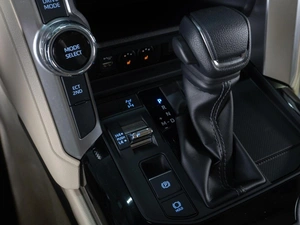 Внедорожник Toyota Land Cruiser 2022 года, 12699000 рублей, Тюмень