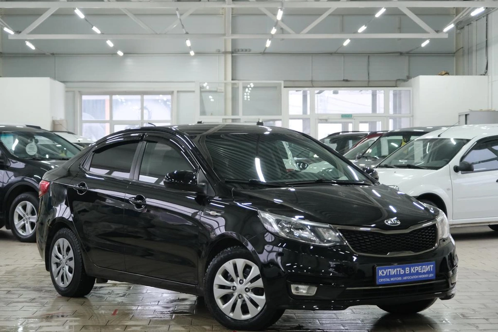 Седан Kia Rio 2016 года, 1009000 рублей, Омск