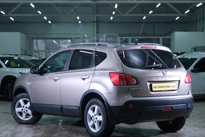 Внедорожник Nissan Qashqai 2009 года, 1029000 рублей, Омск
