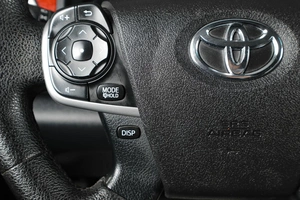 Седан Toyota Camry 2013 года, 1499000 рублей, Тюмень