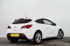 Хетчбэк Opel Astra GTC 2012 года, 829000 рублей, Сургут