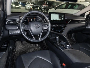 Седан Toyota Camry 2023 года, 4099000 рублей, Санкт-Петербург