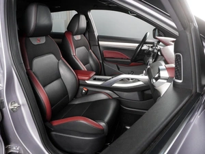Внедорожник Geely Coolray 2022 года, 1880000 рублей, Красный Пахарь