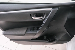 Седан Toyota Corolla 2013 года, 1199000 рублей, Красноярск
