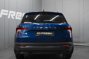 Внедорожник Skoda Karoq 2021 года, 2330000 рублей, Омск