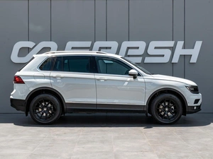 Внедорожник Volkswagen Tiguan 2019 года, 2684000 рублей, Краснодар