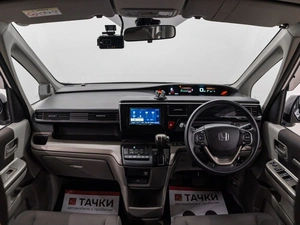 Минивэн Honda Stepwgn 2019 года, 1750000 рублей, Красноярск
