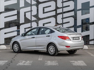 Седан Hyundai Solaris 2013 года, 960000 рублей, Краснодар