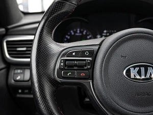 Седан Kia Optima 2016 года, 1900000 рублей, Краснодар