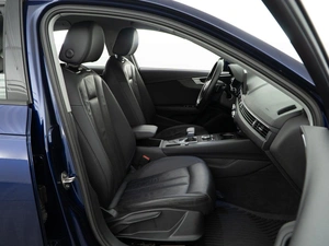 Седан Audi A4 2018 года, 2449050 рублей, Москва