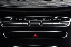 Седан Mercedes-benz E-класс 2017 года, 2690000 рублей, Омск