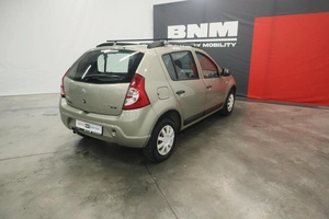 Хэтчбек Renault Sandero 2013 года, 665000 рублей, Курск