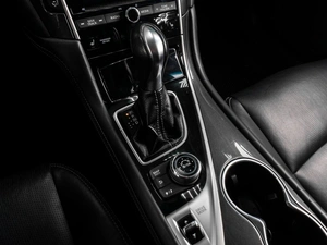 Седан Infiniti Q50 2016 года, 1999000 рублей, Тюмень