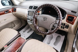 Минивэн Toyota Ipsum 2003 года, 899000 рублей, Красноярск