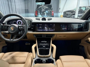 Внедорожник Porsche Cayenne Turbo 2024 года, 29000000 рублей, Павловская Слобода