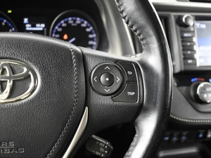 Внедорожник Toyota RAV4 2017 года, 2447200 рублей, Казань