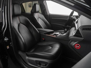 Седан Toyota Camry 2018 года, 2859000 рублей, Тюмень