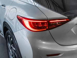 Хетчбэк Infiniti Q30 2017 года, 3200000 рублей, Тюмень