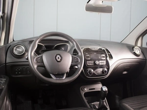 Внедорожник Renault Kaptur 2019 года, 1480000 рублей, Омск