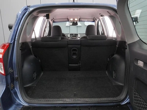 Внедорожник Toyota RAV4 2011 года, 1421000 рублей, Воронеж