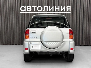 Внедорожник Toyota RAV4 2003 года, 680000 рублей, Красноярск