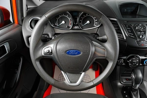 Седан Ford Fiesta 2015 года, 819000 рублей, Тюмень