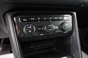 Внедорожник Volkswagen Tiguan 2017 года, 2199000 рублей, Красноярск