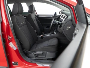 Универсал Volkswagen Golf 2019 года, 2491046 рублей, Москва