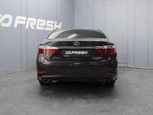 Седан Lexus ES 2014 года, 1990000 рублей, Омск