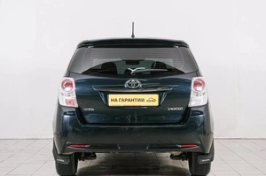 Минивэн Toyota Verso 2013 года, 1289000 рублей, Красноярск