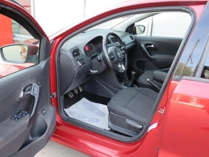 Седан Volkswagen Polo 2011 года, 685000 рублей, Брянск