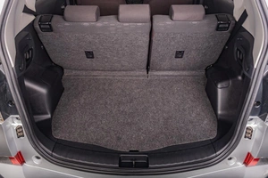 Хетчбэк Toyota Ractis 2014 года, 1219000 рублей, Томск