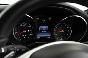 Универсал Mercedes-benz C-класс 2018 года, 2049999 рублей, Москва