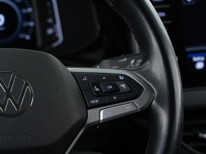 Лифтбек Volkswagen Polo 2021 года, 1798999 рублей, Москва