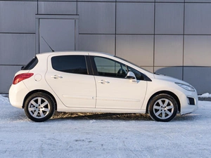 Хетчбэк Peugeot 308 2013 года, 569000 рублей, Санкт-Петербург