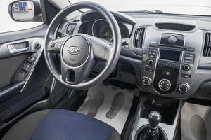 Седан Kia Cerato 2010 года, 749000 рублей, Барнаул