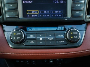 Внедорожник Toyota RAV4 2013 года, 2050000 рублей, Большой Сочи