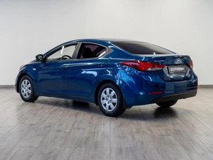 Седан Hyundai Elantra 2014 года, 1229000 рублей, Саратов
