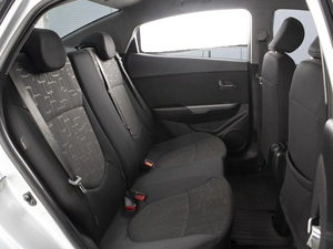 Седан Kia Rio 2013 года, 1155000 рублей, Омск