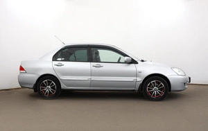 Седан Mitsubishi Lancer 2005 года, 282000 рублей, Орёл