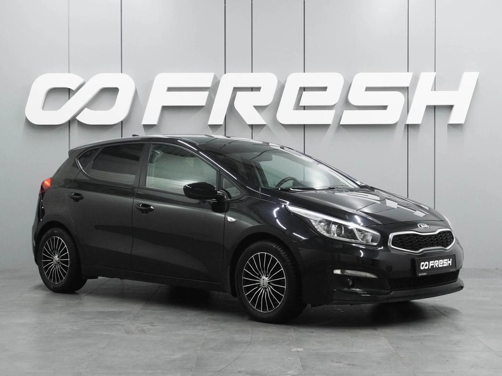 Хетчбэк Kia Ceed 2018 года, 1432000 рублей, Воронеж